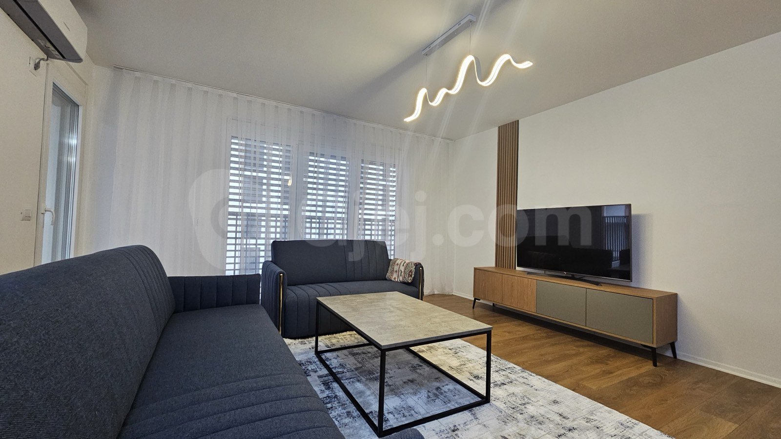 BANESË ME QIRA 2+1 NË PARKUN E QYTETIT