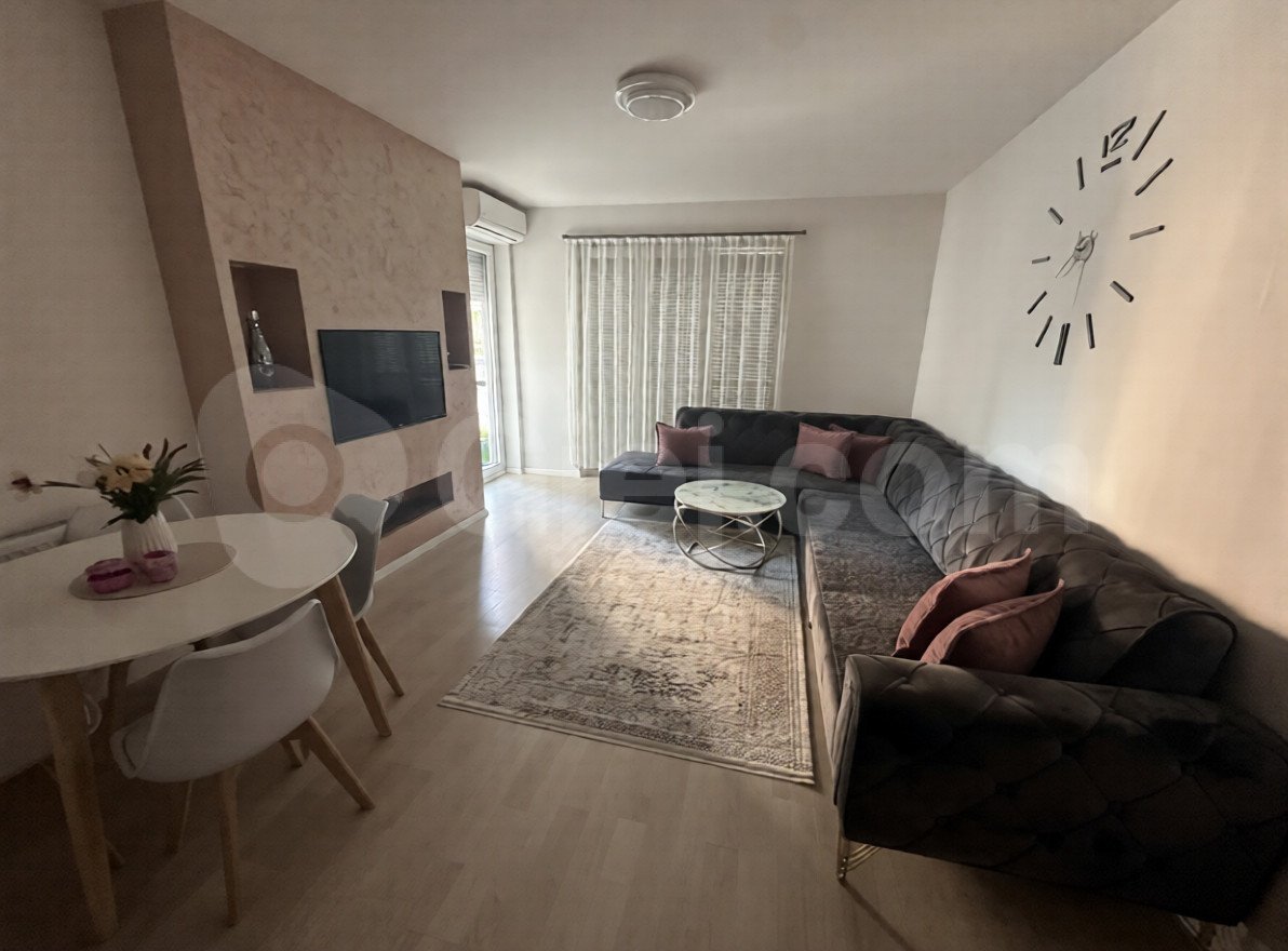 Banesë në #shitje në Fushë Kosovë