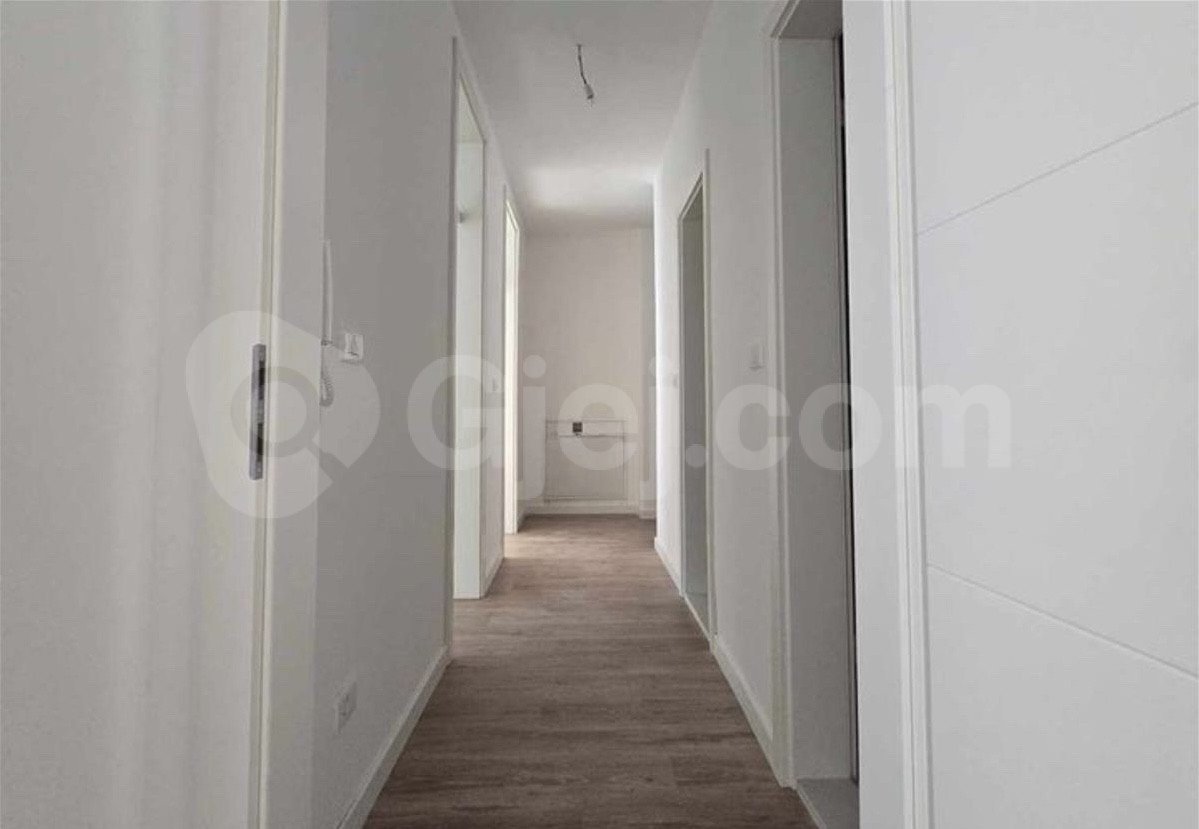 Thumbnail image 8
