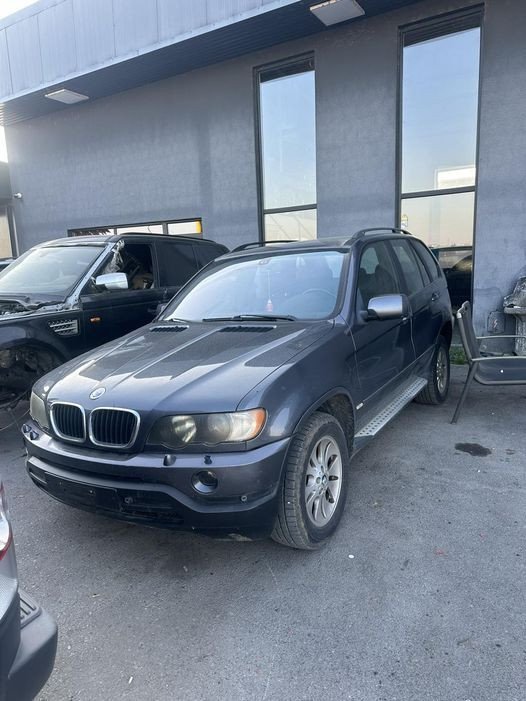 Bmw x5 3.0 d per pjes