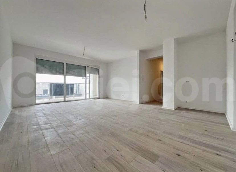 Banesë në #shitje në Veternik