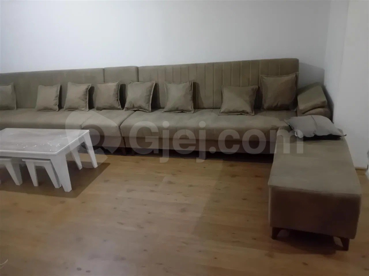 Banesë në #shitje në Fushë Kosovë