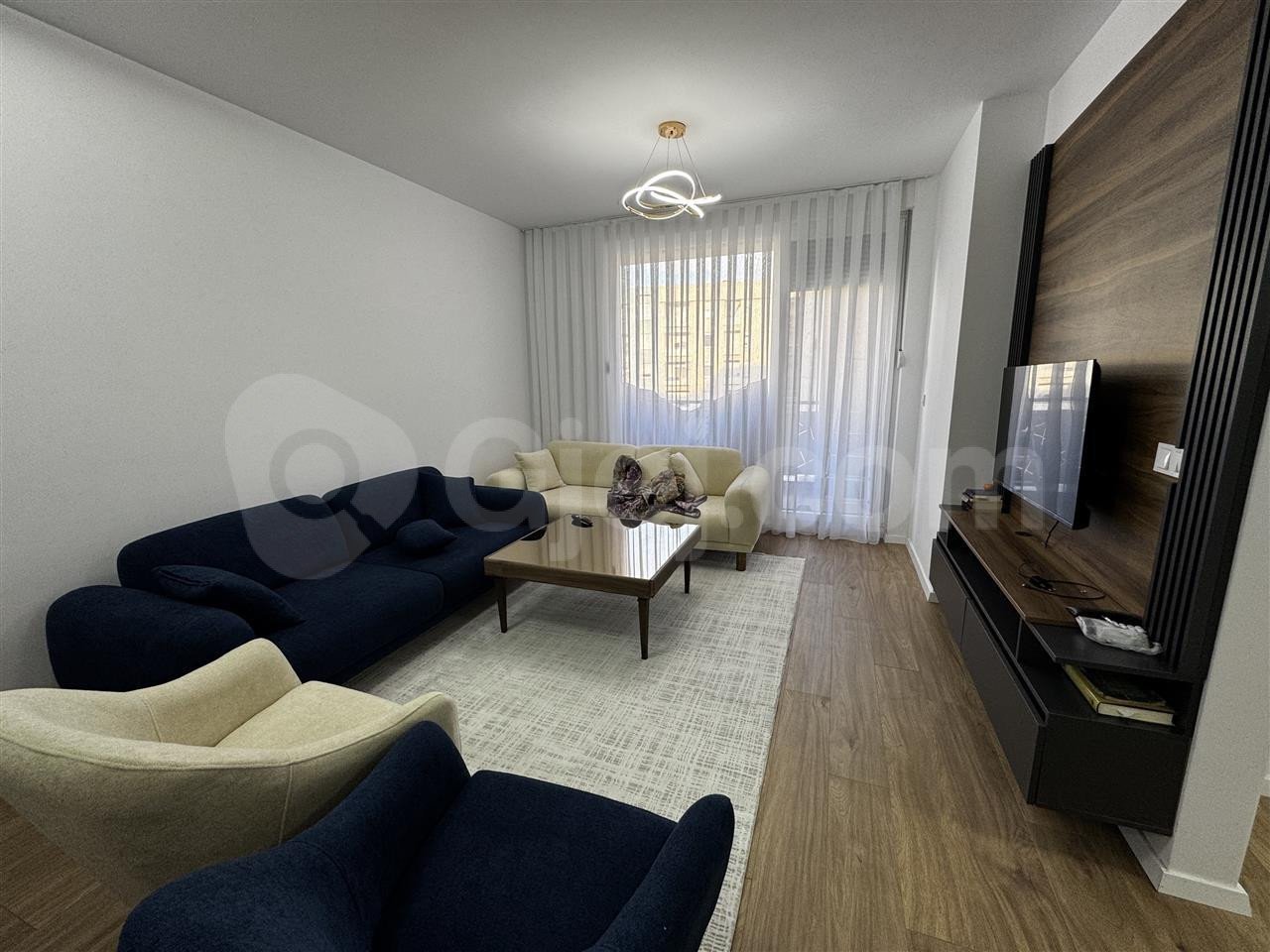 Banesë në #shitje në Bregun e Diellit