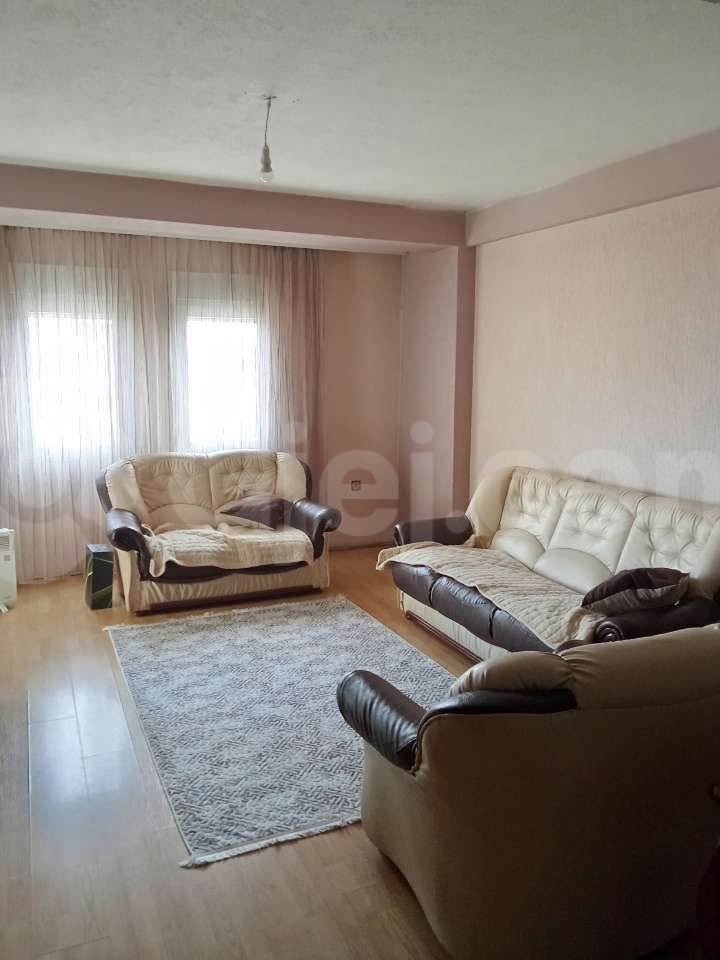 BANESË ME QIRA 3+1 NË ULPIANË