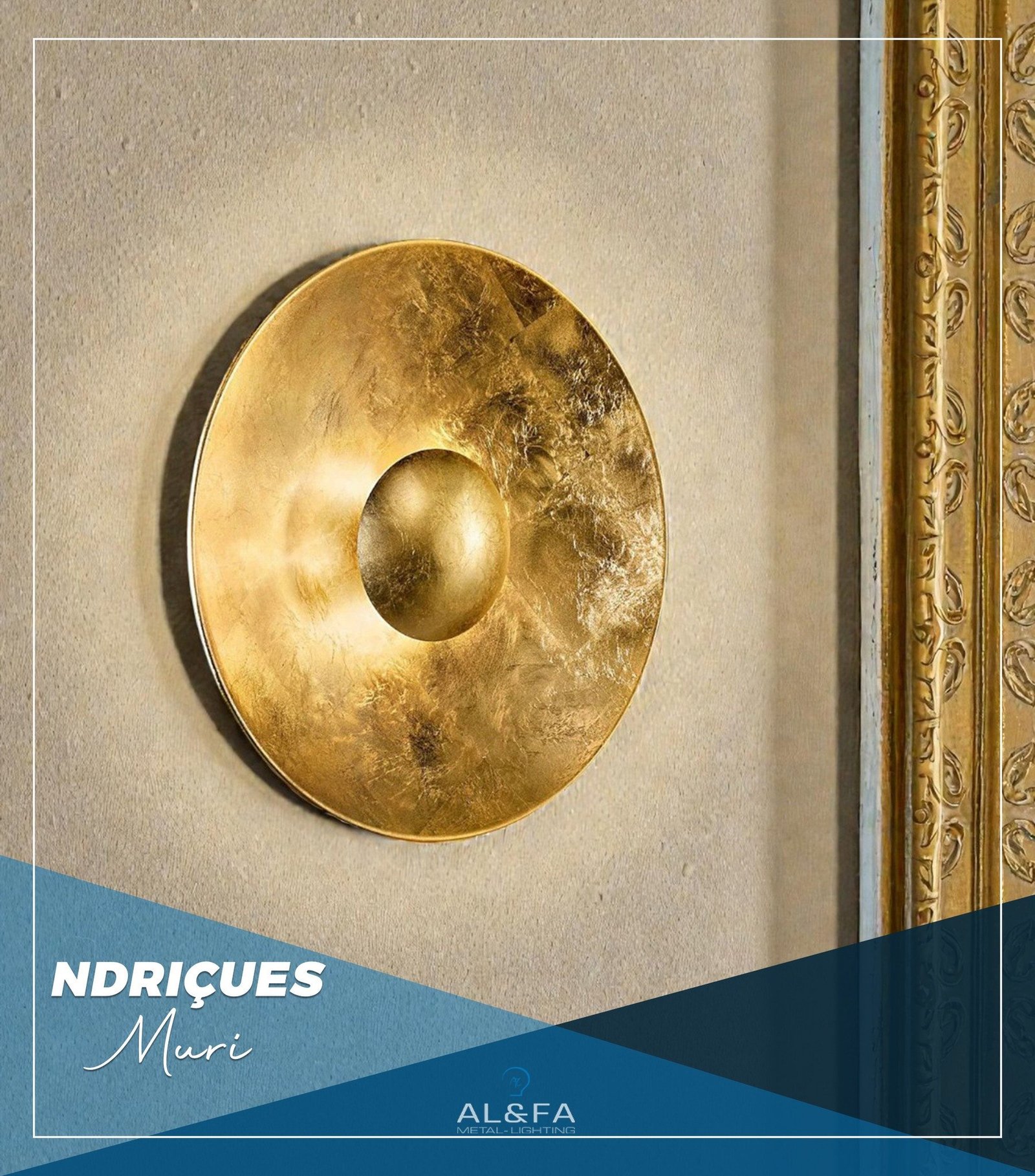 Dizajn modern me përfundim të artë që shton ngrohtësi