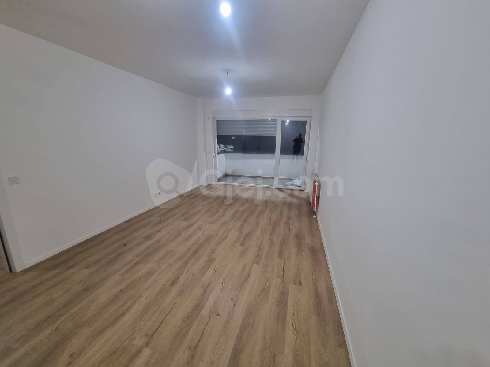 BANESË (ZYRE) ME QIRA NË MATIN 1