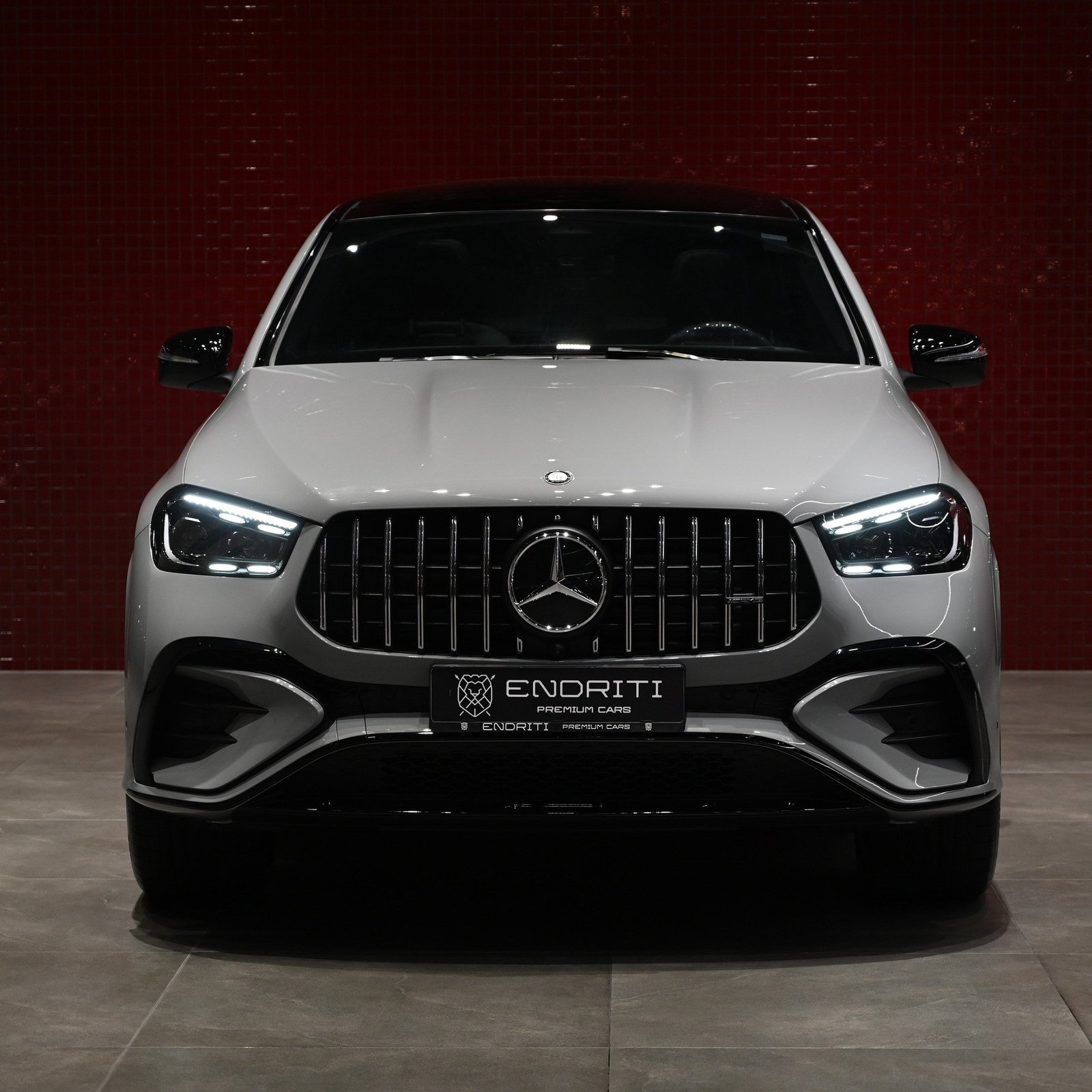 𝐌𝐄𝐑𝐂𝐄𝐃𝐄𝐒-𝐁𝐄𝐍𝐙 𝐆𝐋𝐄