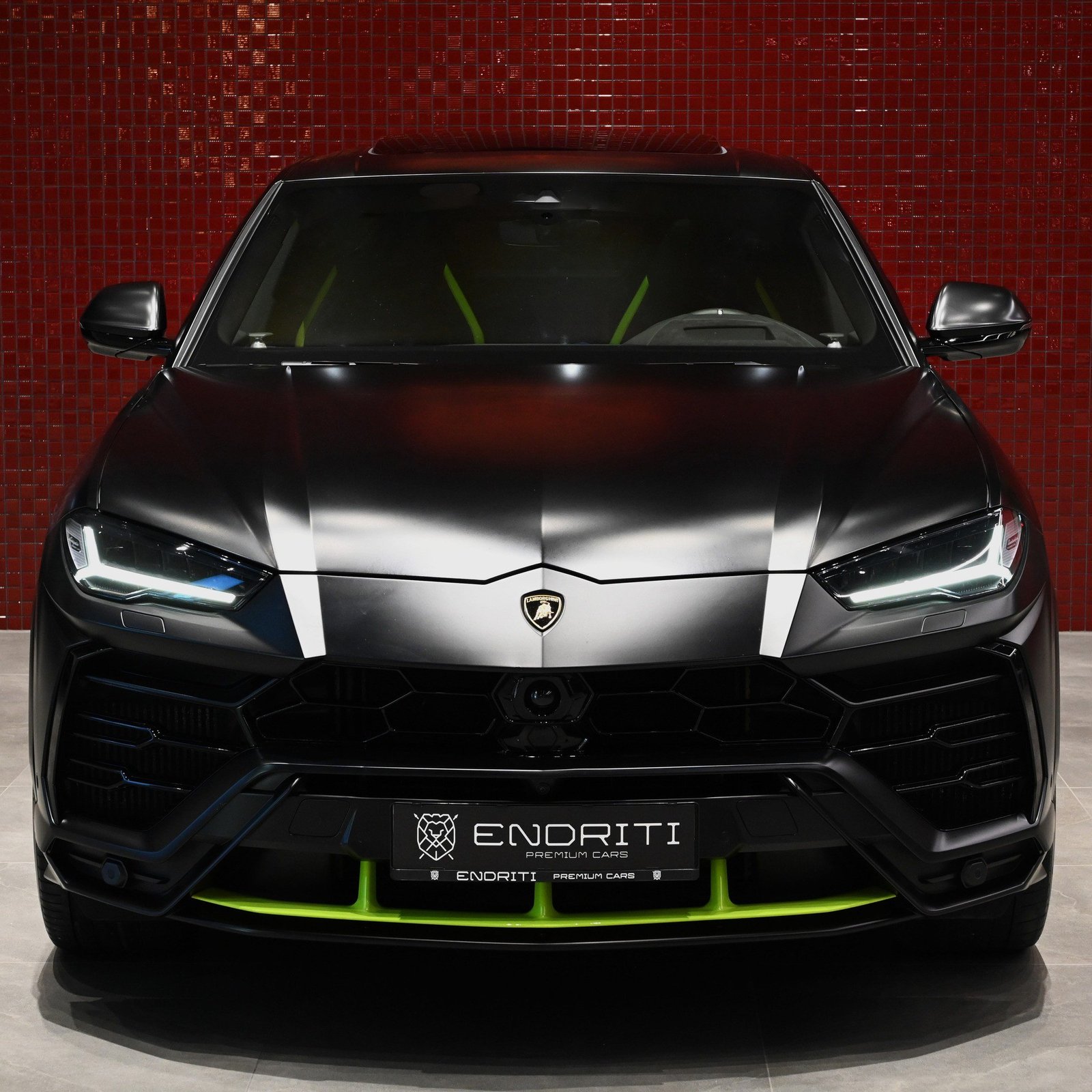 𝗟𝗔𝗠𝗕𝗢𝗥𝗚𝗛𝗜𝗡𝗜 𝗨𝗥𝗨𝗦