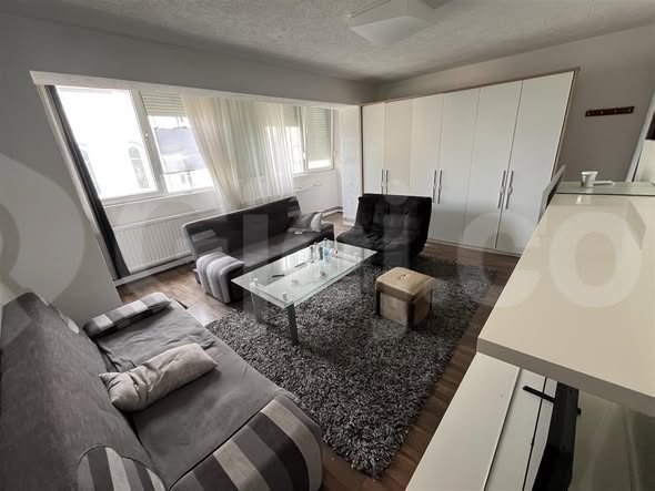 BANESË ME QIRA 1+1 NË PEJTON