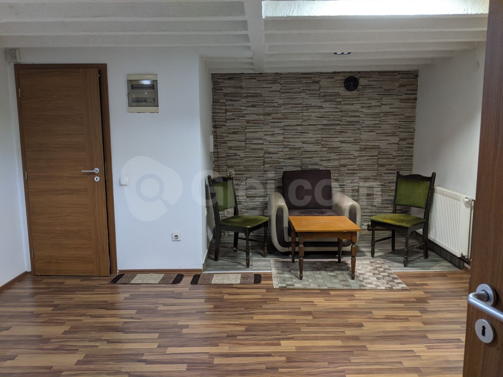 BANESË (ZYRE) ME QIRA NË QENDËR