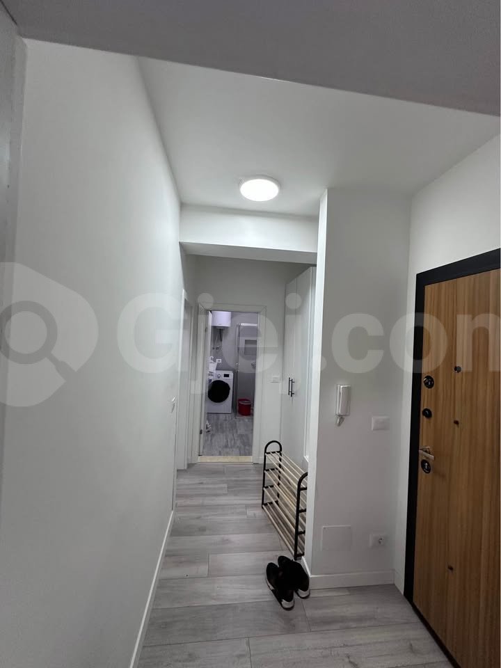 Thumbnail image 6