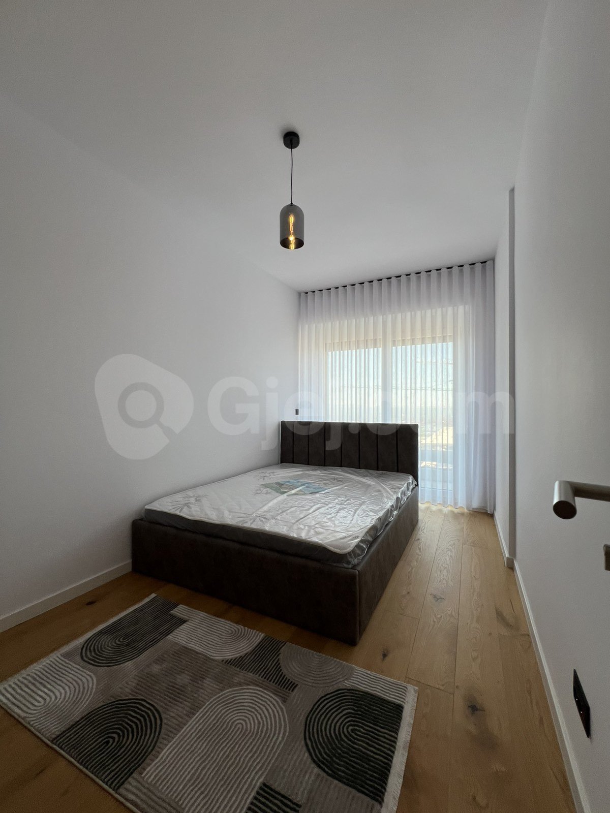 Thumbnail image 5