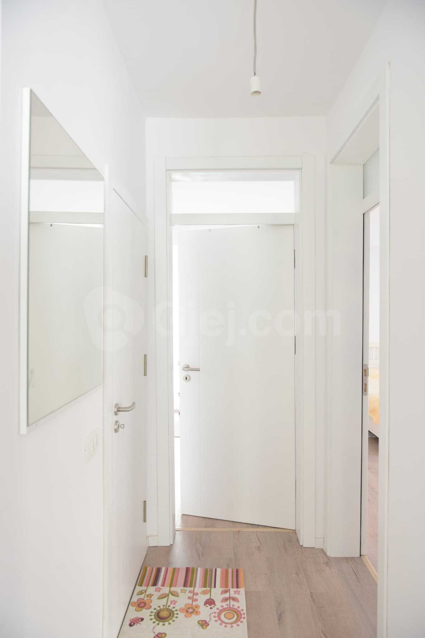 Thumbnail image 6