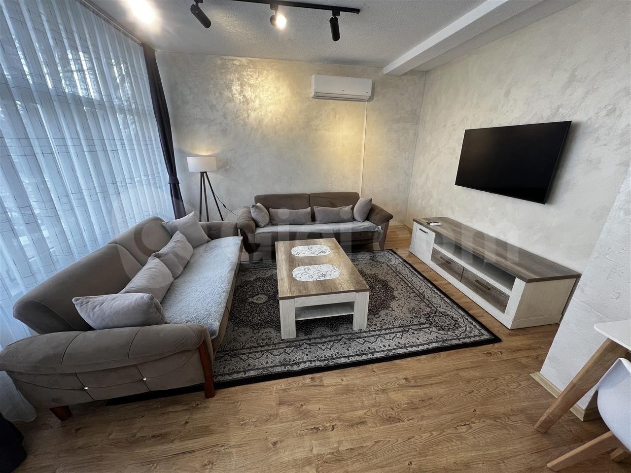 Banesë me qira 1+1 në Arbëri (Dragodan)
