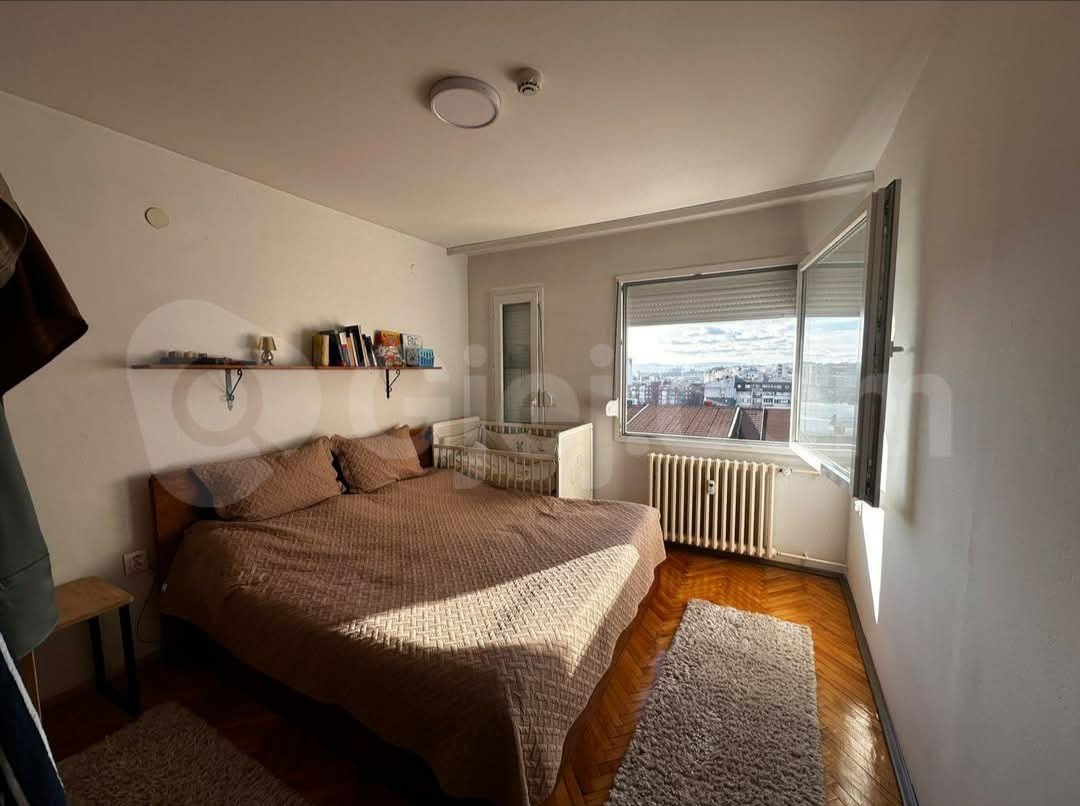 Thumbnail image 5