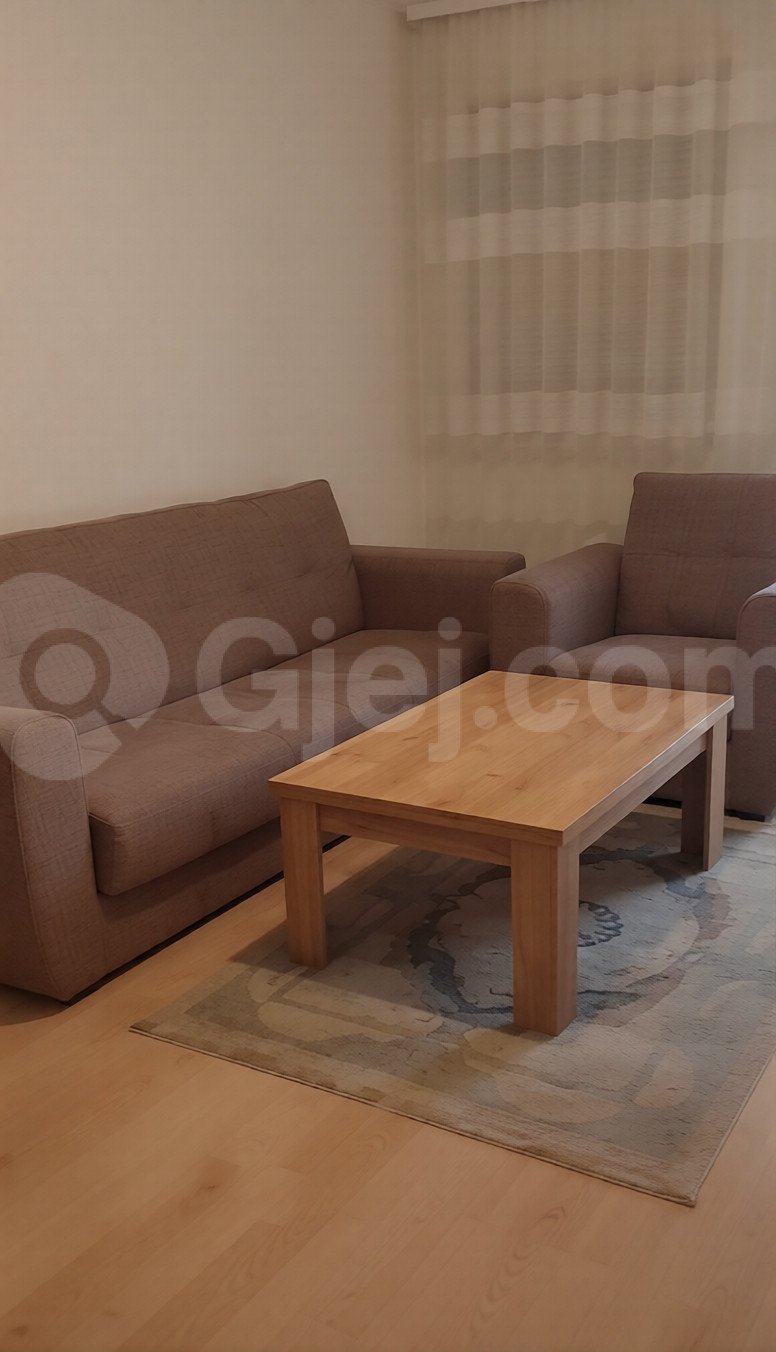 Banesë me qira 1+1 në Rrugën B