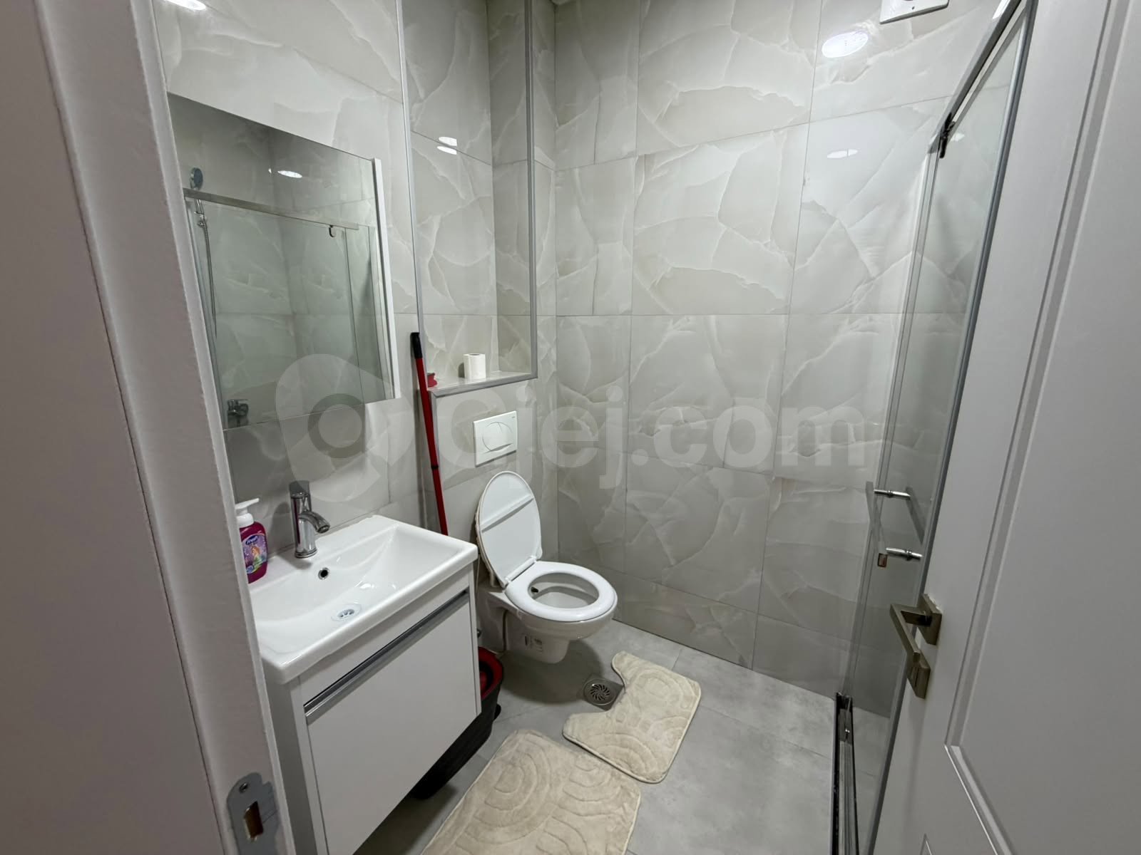 Thumbnail image 9