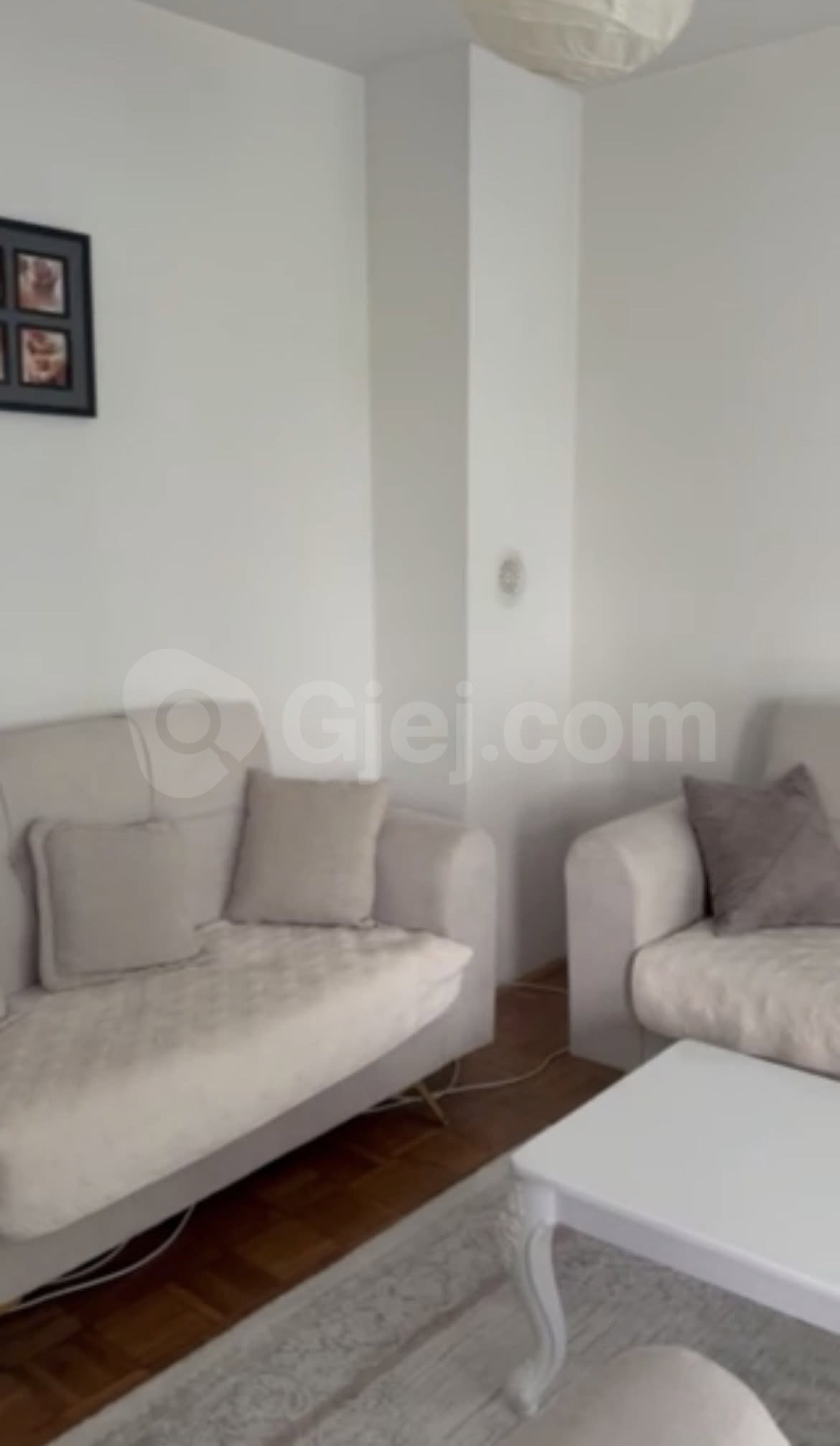 Banesë me qira 3+1 në Bregun e Diellit