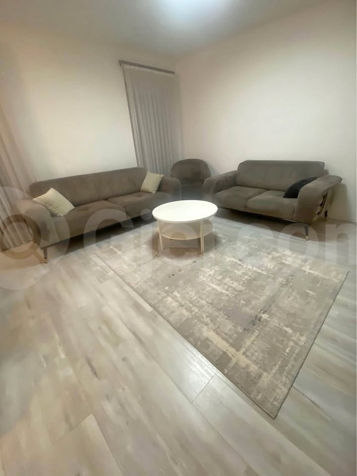 Thumbnail image 1