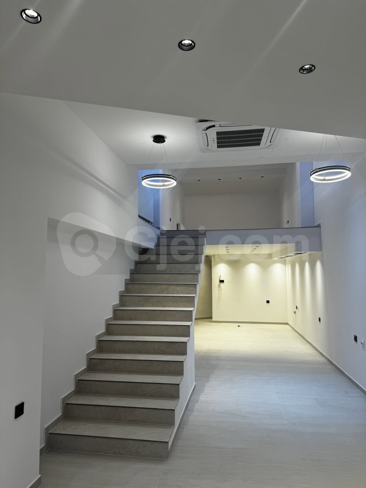 Thumbnail image 2