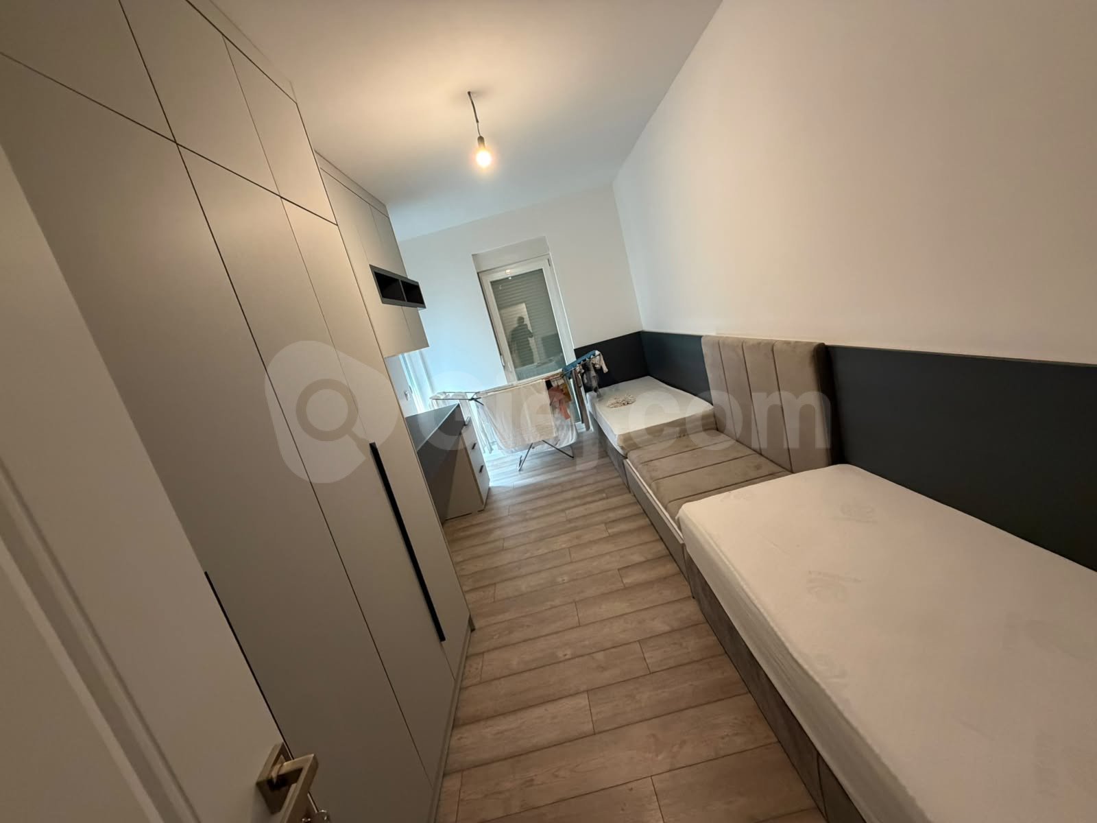 Thumbnail image 7