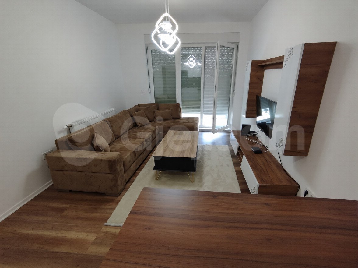 Thumbnail image 1