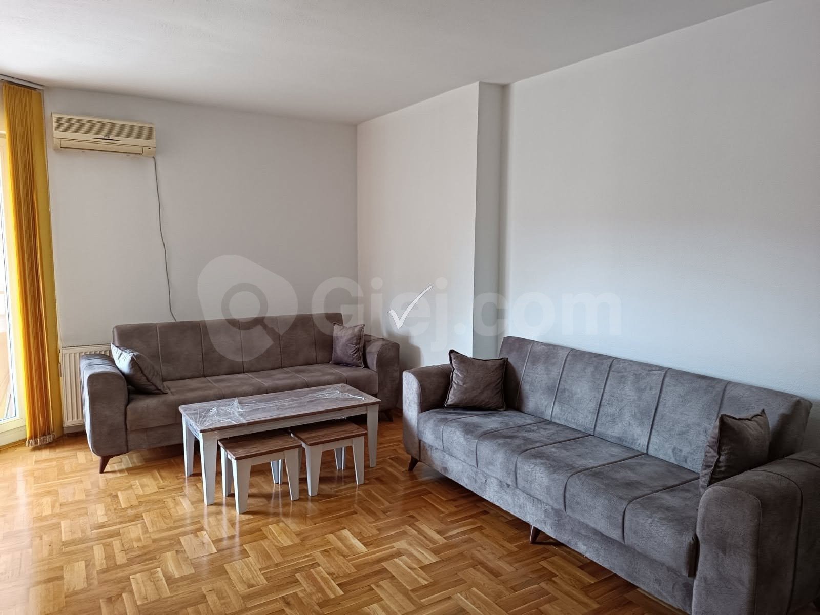 Banesë me qira 1+1 në Aktash