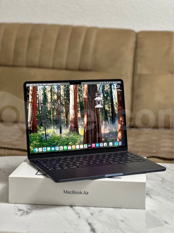 MacBook Air M2 2022 “I ri”