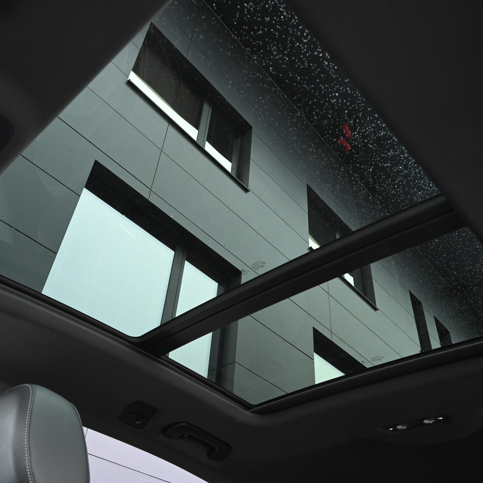 Thumbnail image 11