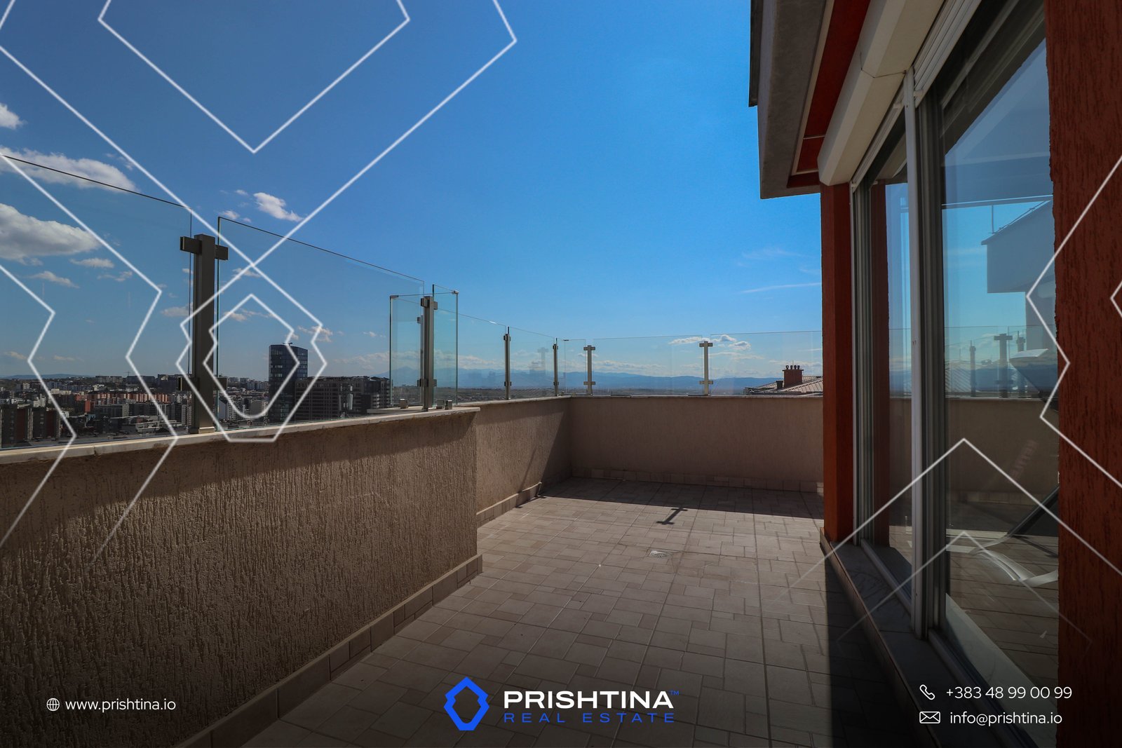 Penthouse ne shitje 155m² + 90m² në Arbëri/Dragodan