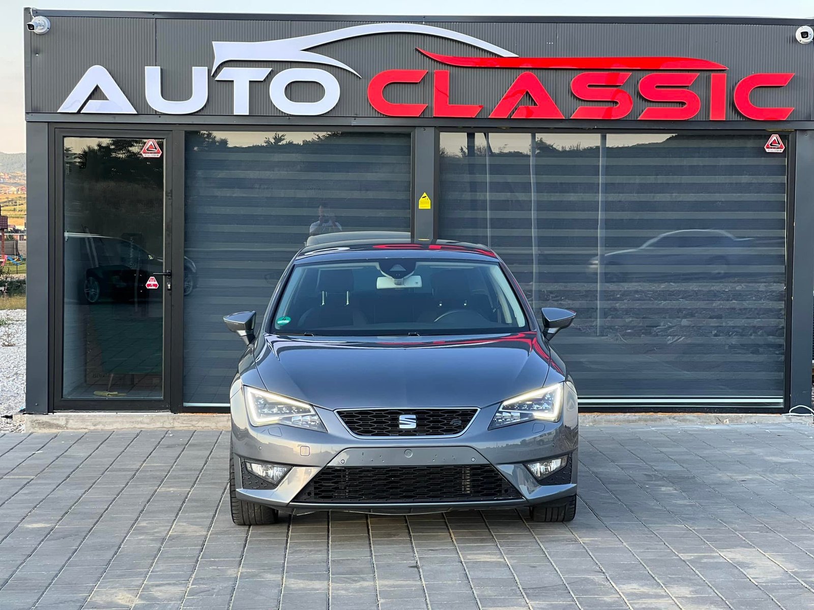 SEAT LEON FR AUTOMATIK 2.0 FULL OPSION XENON LED