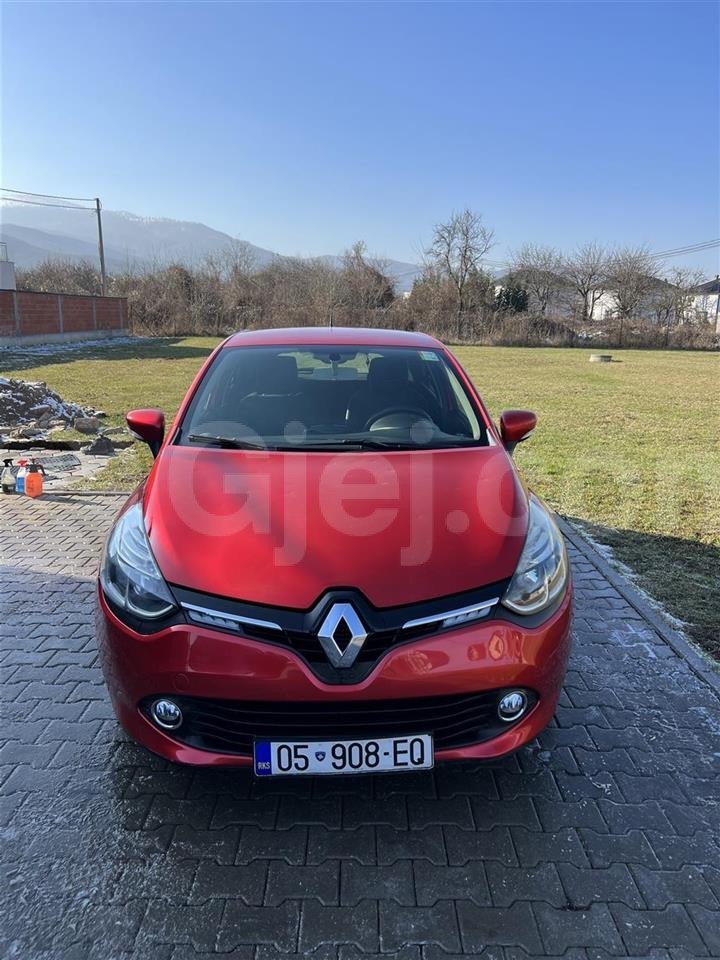 RENAULT CLIO