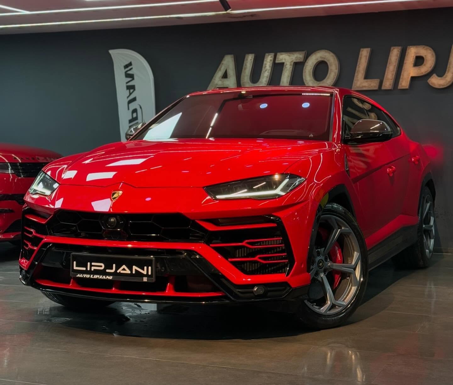 LAMBORGHINI URUS 4.0 650Hp