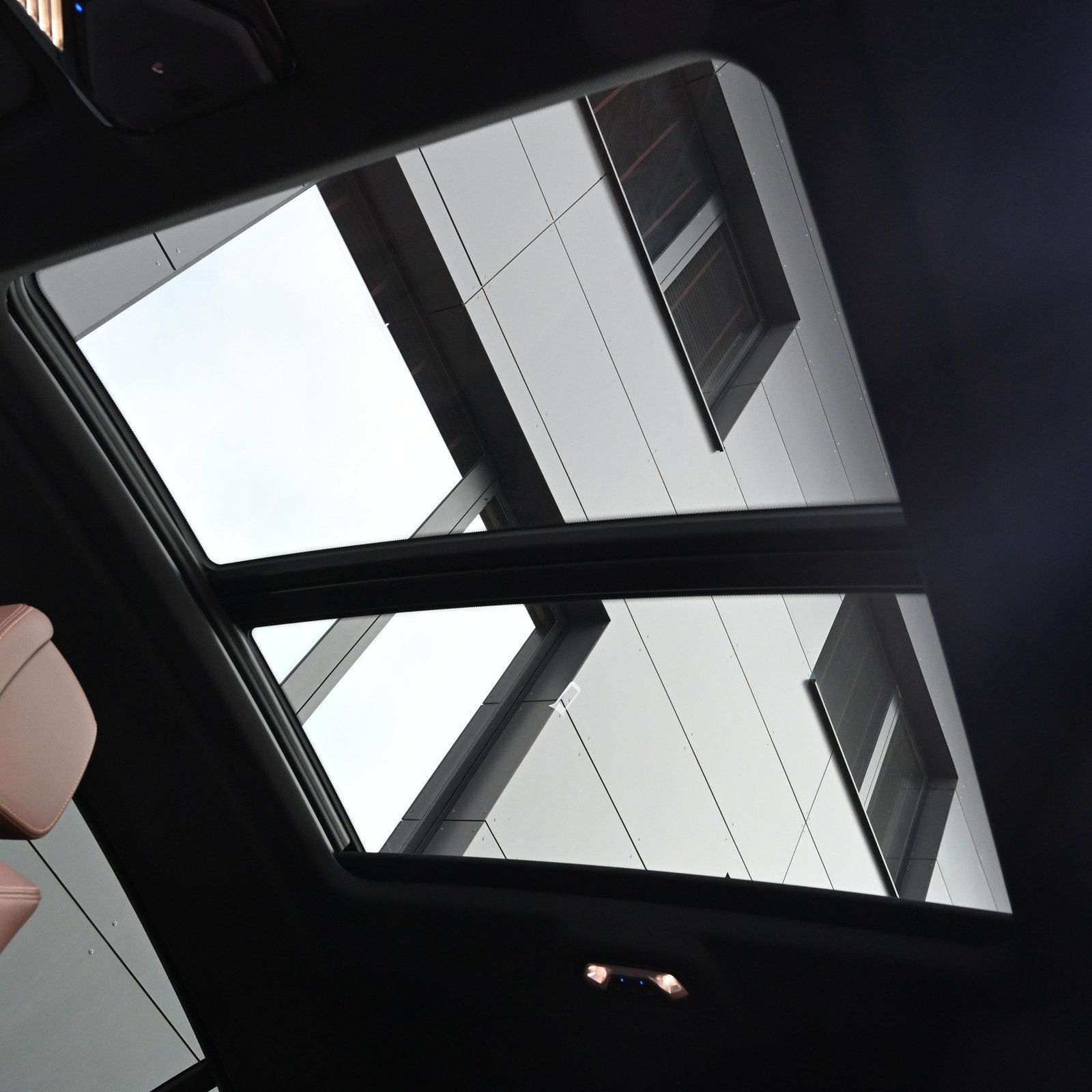 Thumbnail image 8