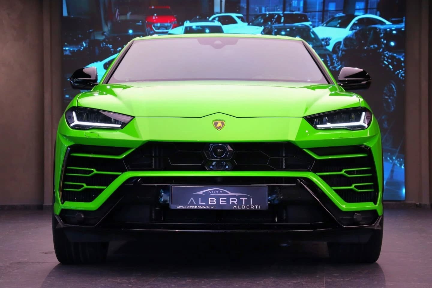 Lamborghini Urus (𝗦𝗢𝗟𝗗)