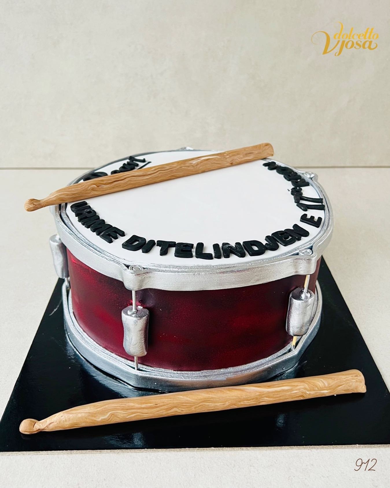 Drum Cake