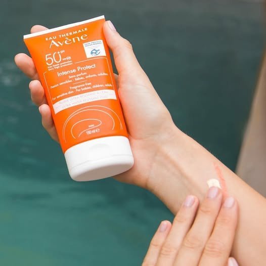 Avene