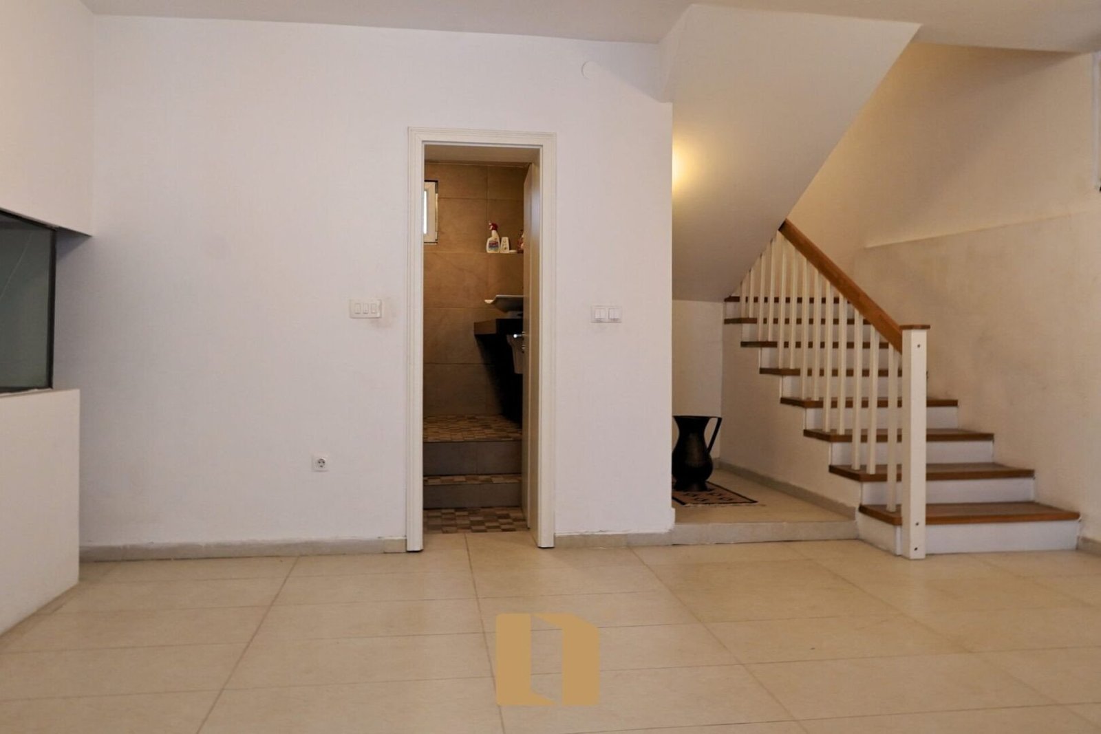 Thumbnail image 7