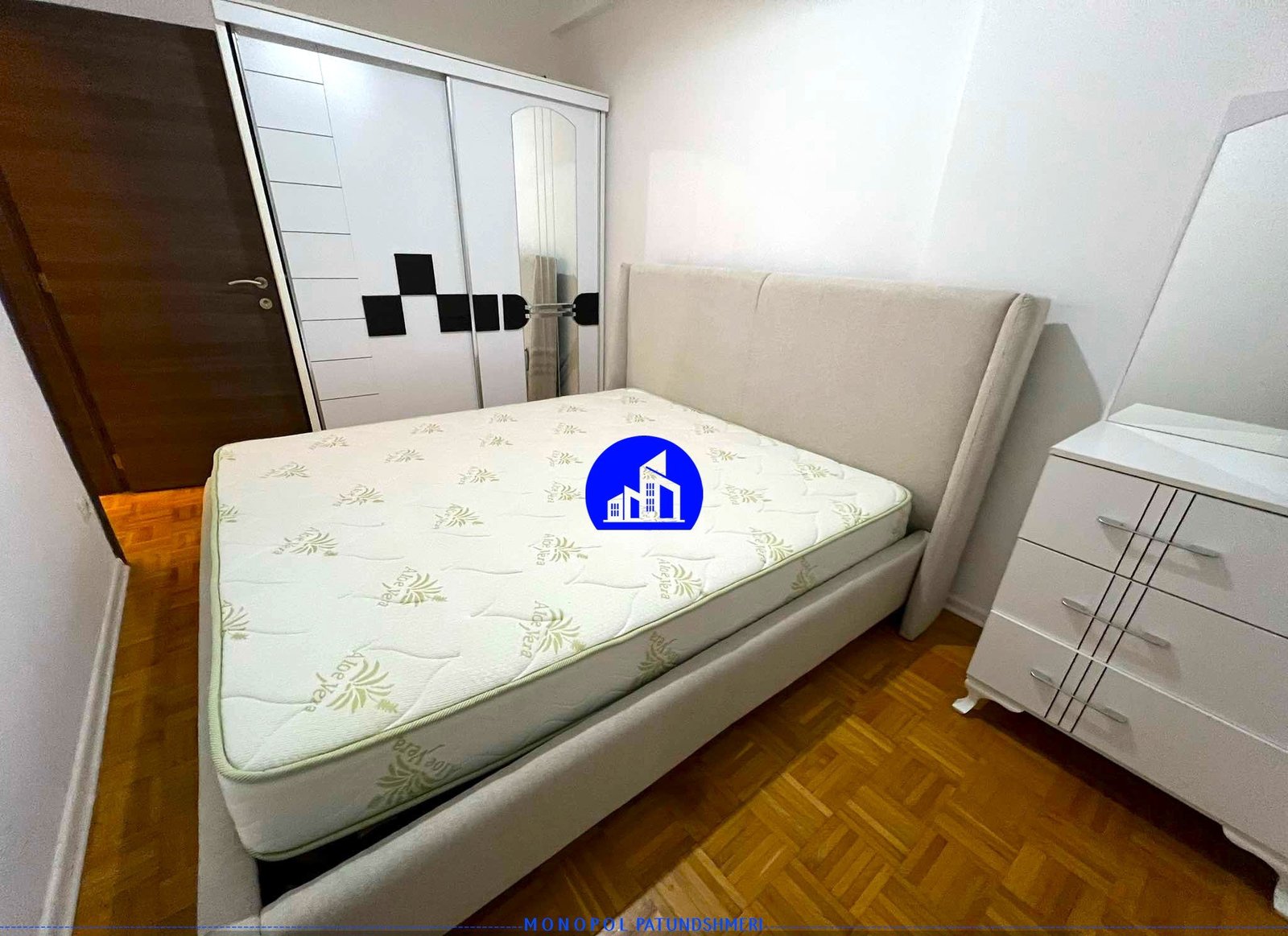 Thumbnail image 3