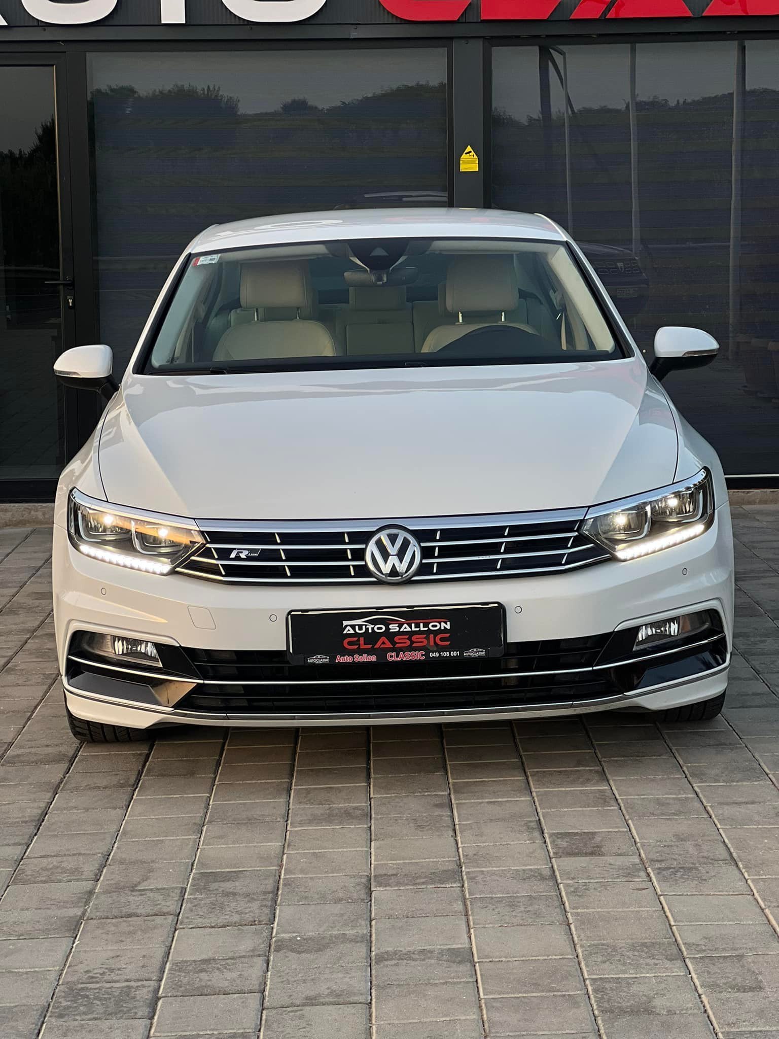 VW  PASSAT 2.0 TDI R-LINE  DSG