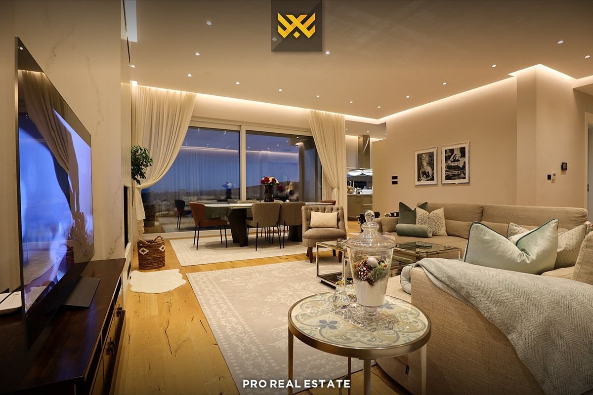 Penthouse 180m² + 70m² për SHITJE në Lagjen Marigona Hill