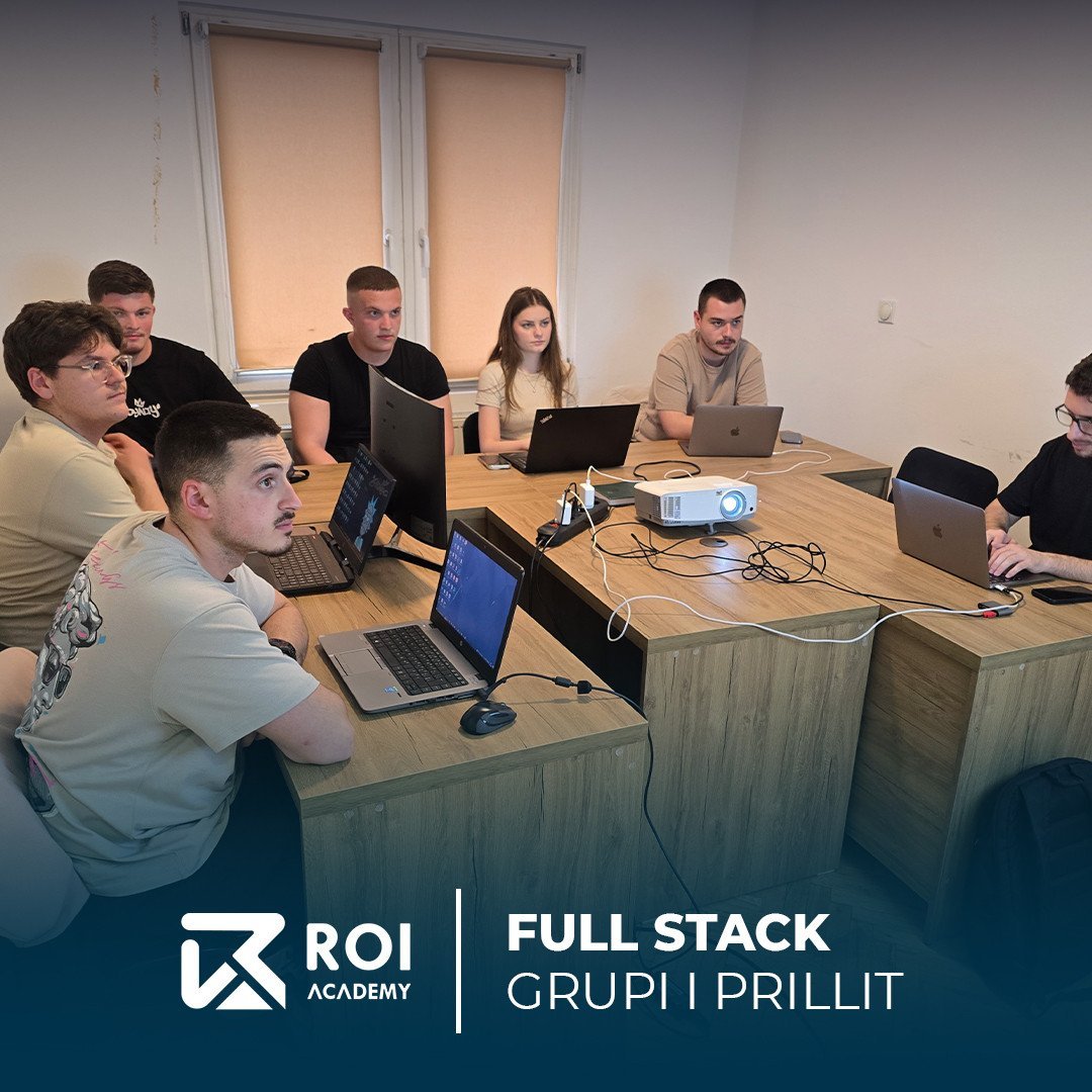 Grupi i prillit gjatë trajnimit për Full Stack
