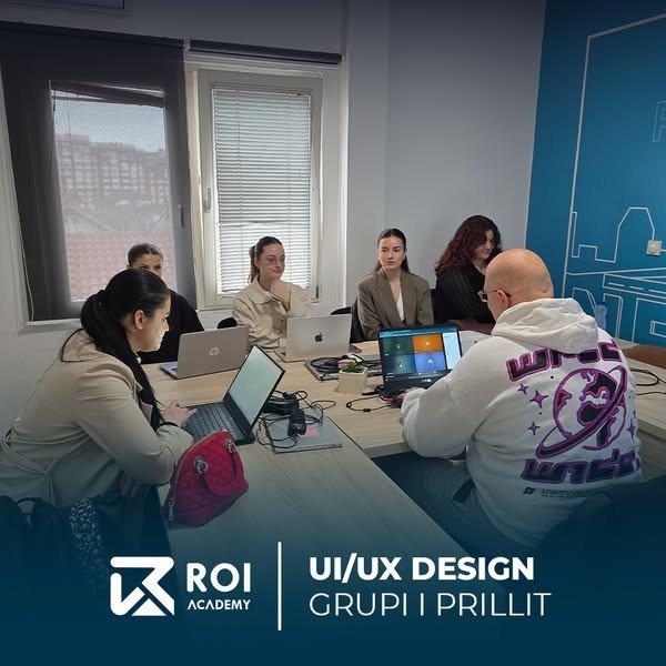 Grupi i prillit gjatë trajnimit për UI/UX Design
