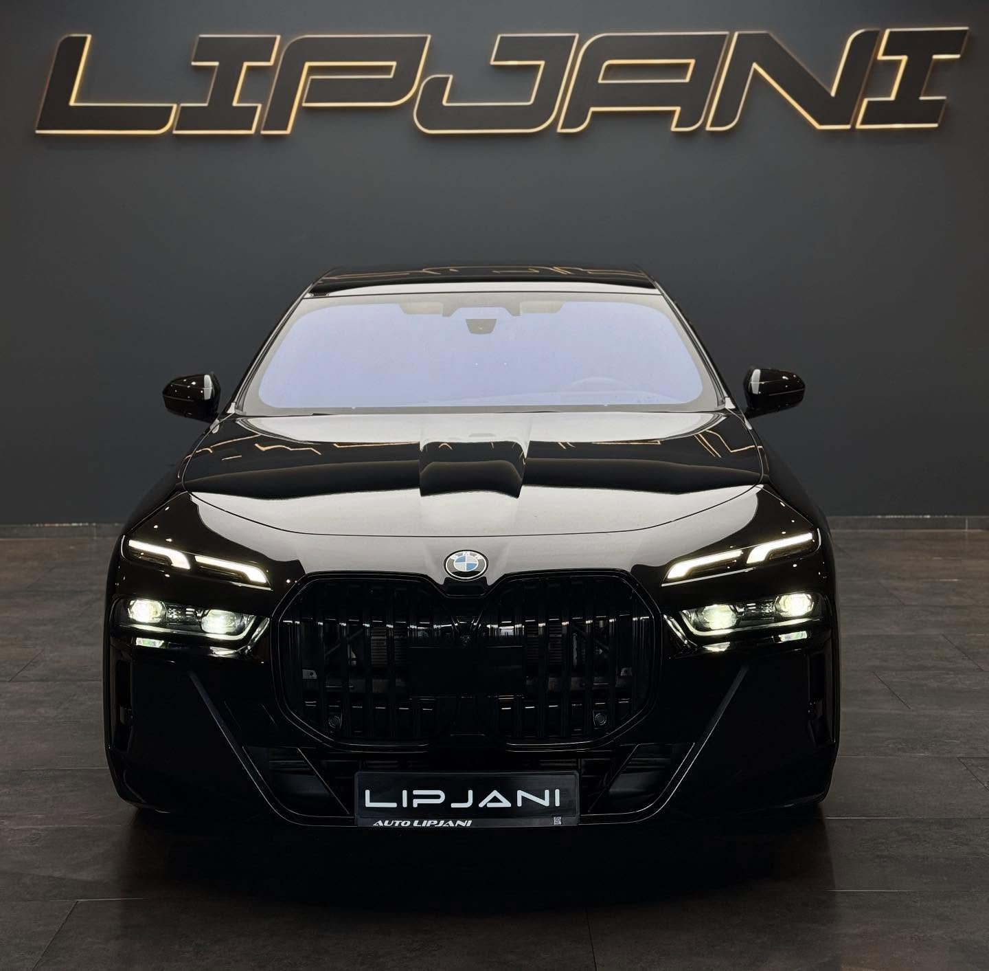 BMW 740D X-DRIVE