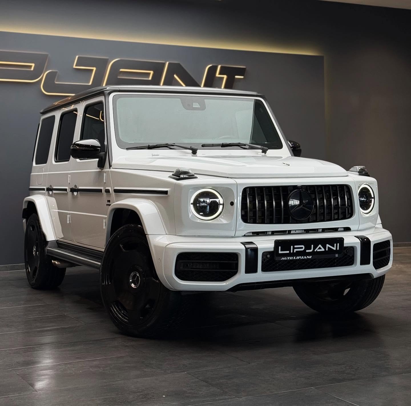 MERCEDES G63