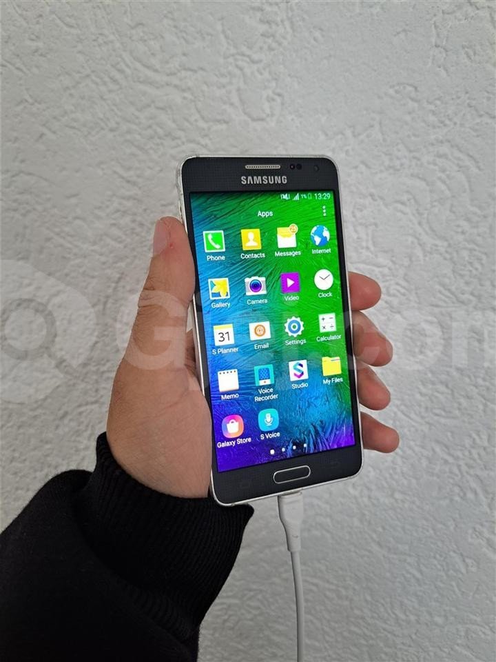 Ne shitje Samsung Galaxy Alpha