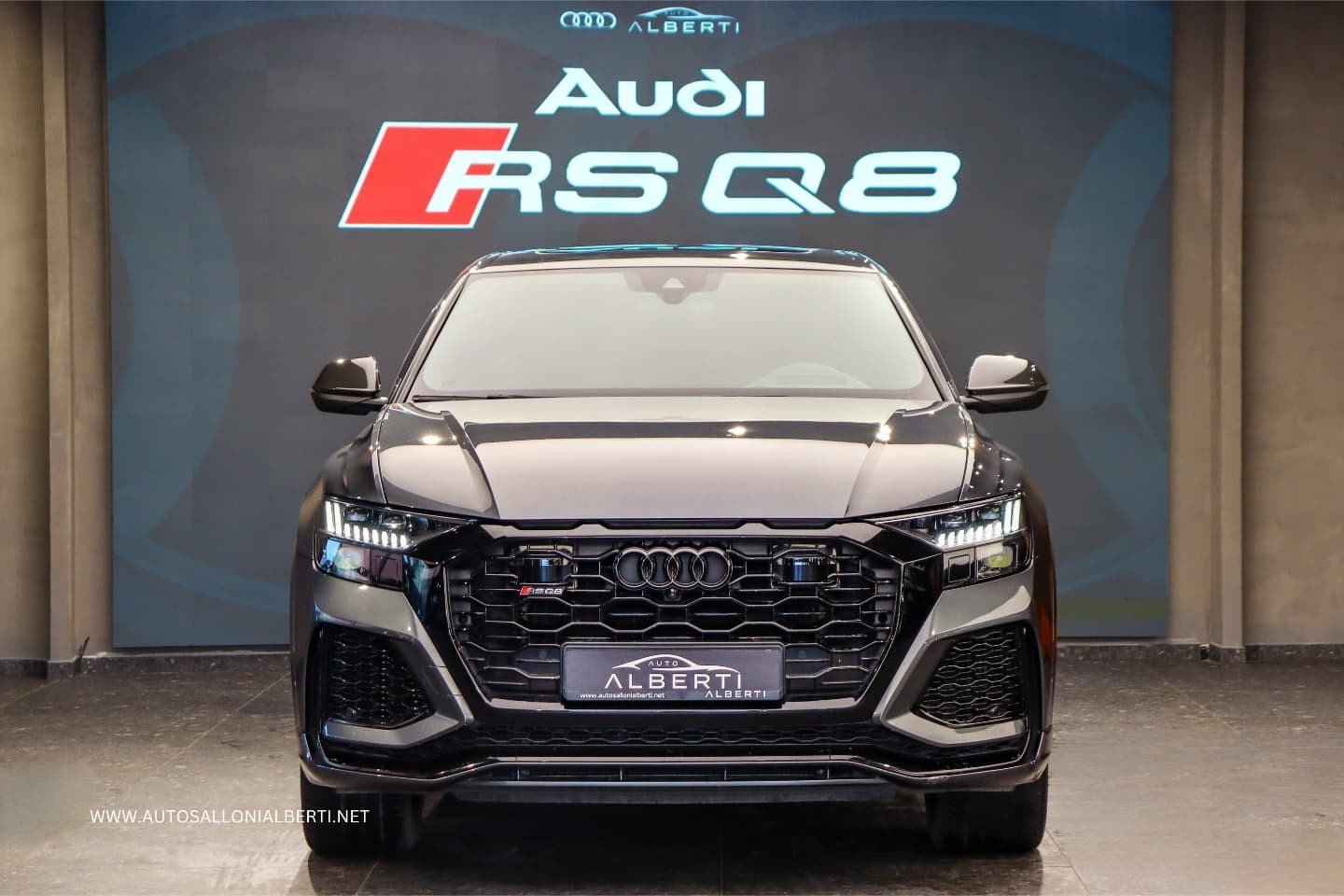 Audi RSQ8