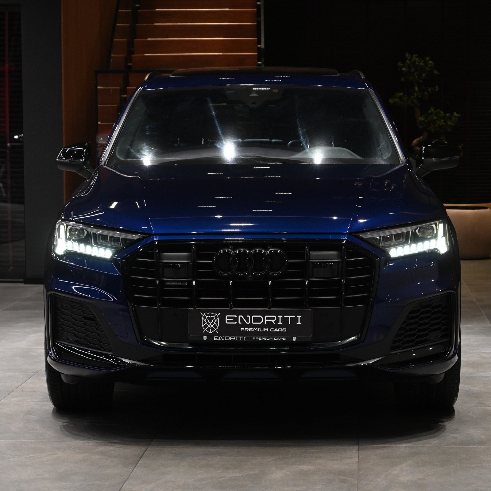 AUDI Q7 S-LINE