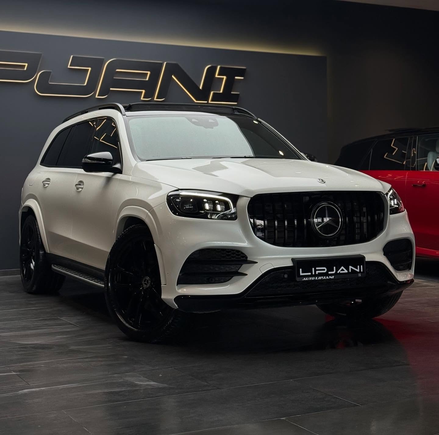 MERCEDES GLS 400 4MATIC AMGLINE BLACKEDITION