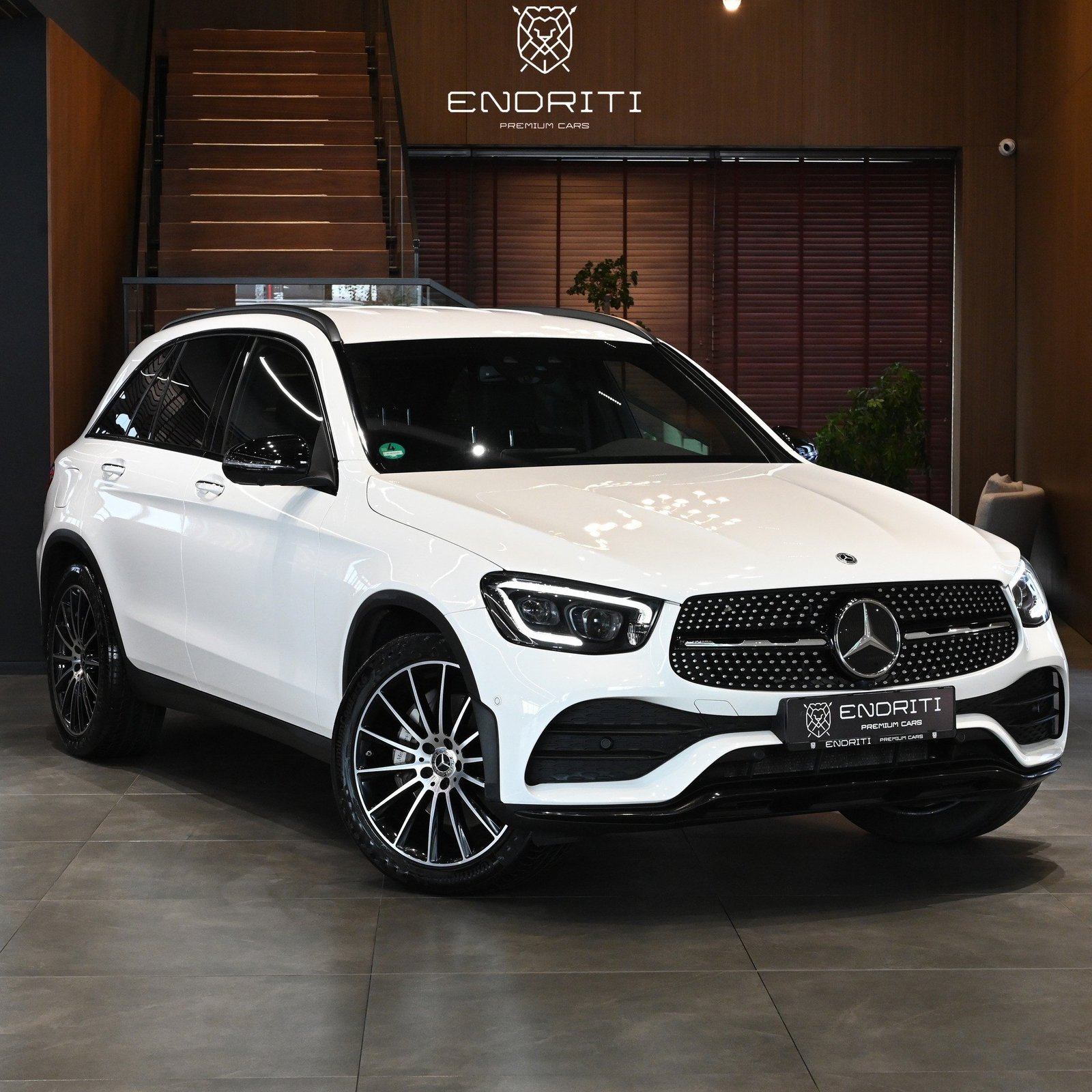 MERCEDES-BENZ GLC 300D 4MATIC AMG-LINE – 2020